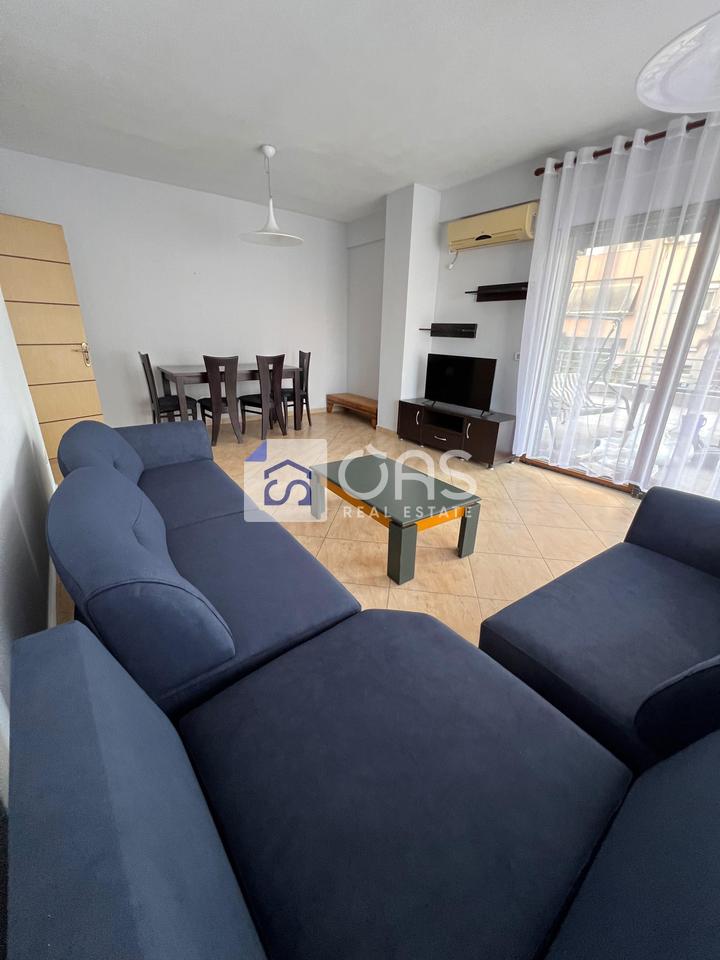 Apartment for rent 2+1+verand Komuna e parisit