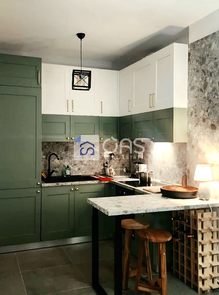 Jepet me qera apartament 1+1 te Rruga e Kavajes