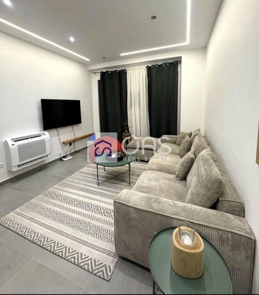 Jepet me qera apartament 1+1 te Rruga e Kavajes