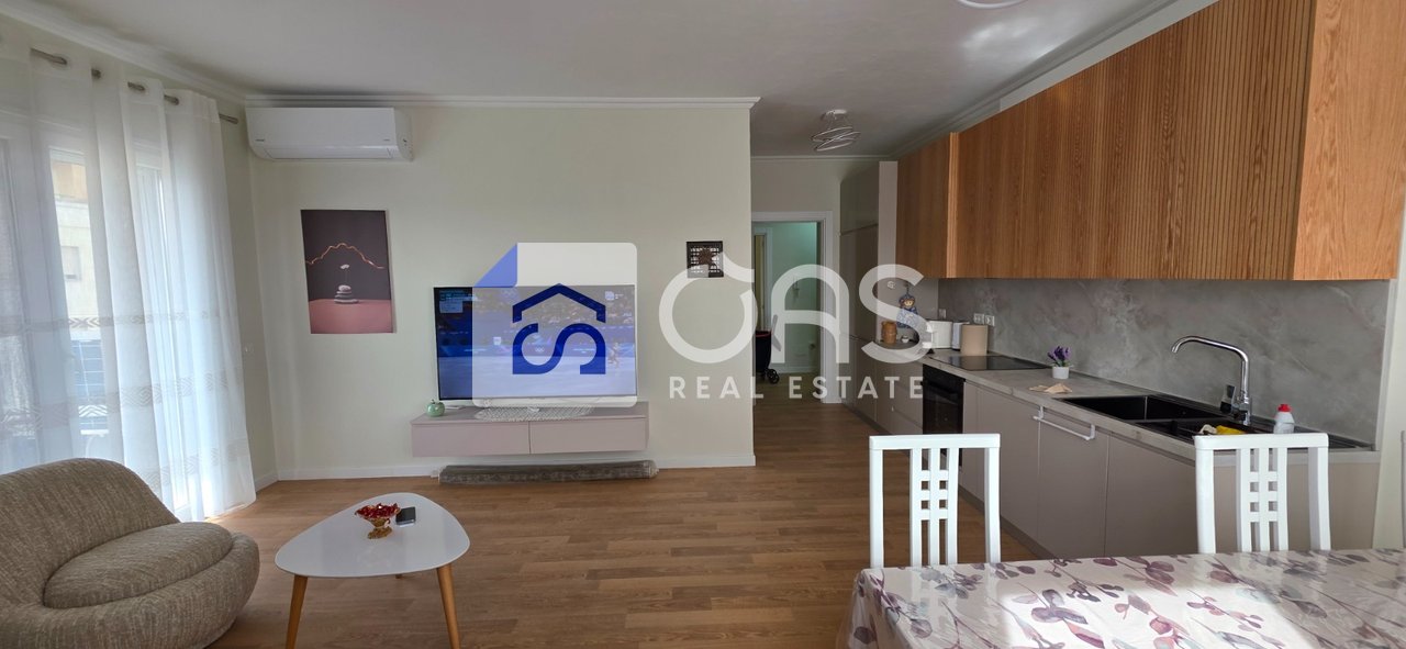 Jepet me qera Apartamenti 2+1 Pazari i Ri
