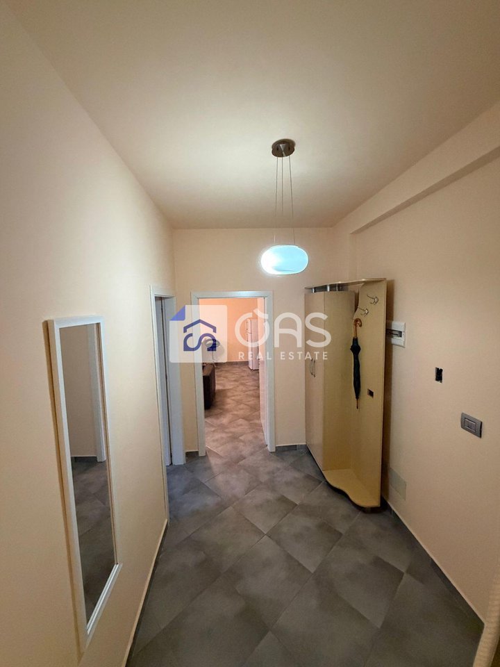 Jepet me qera Apartamenti 1+1  Astir