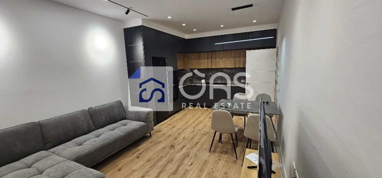 Jepet me qera Apartamenti 2+1+2   5 Maj
