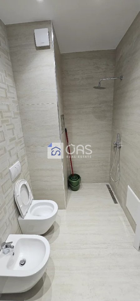 Jepet me qera Apartamenti 2+1+2   5 Maj