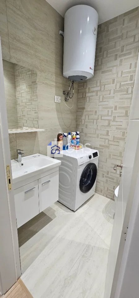 Jepet me qera Apartamenti 2+1+2   5 Maj