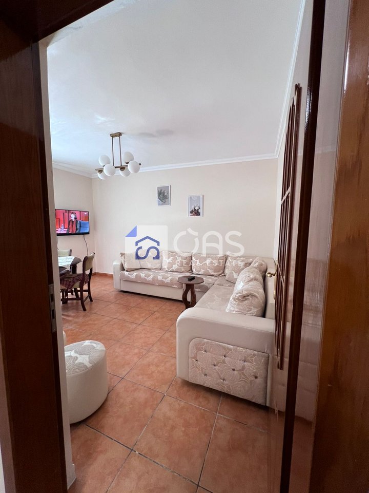 Affittasi appartamento 2+1 in Via Elbasani