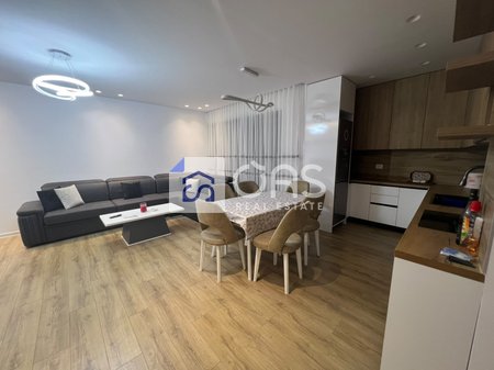Jepet me qera Apartamenti 2+1+2 Bulevardi i ri