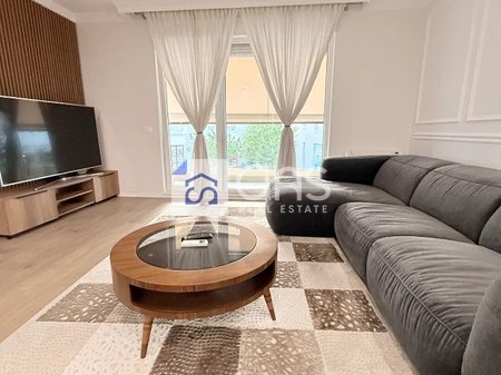 Affittasi appartamento 2+1 21 Dhjetori