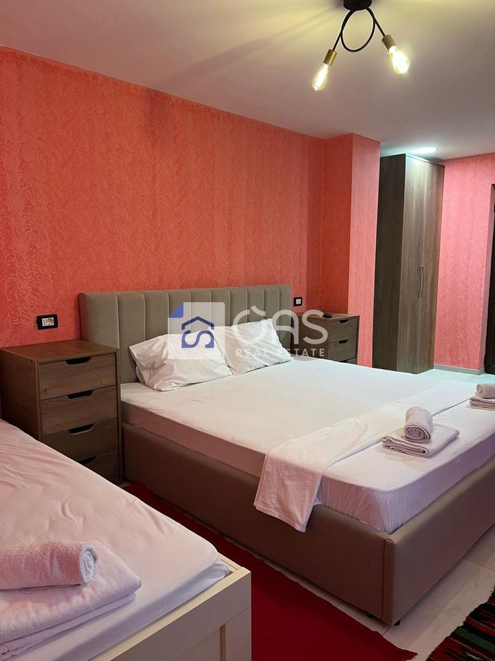 Jepet me qera apartamenti 2+1 Laprak