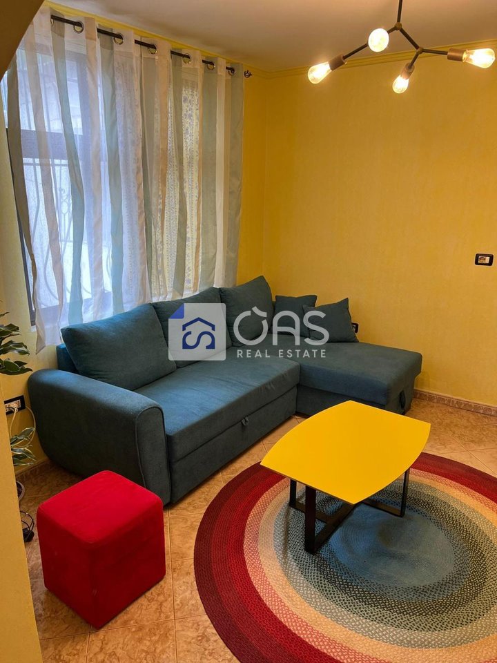 Jepet me qera apartamenti 2+1 Laprak