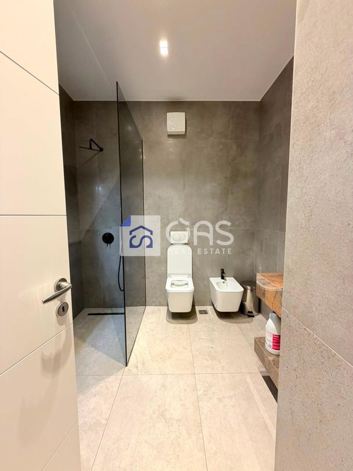 Appartamento 2+1 in affitto 5 Maj Emirald Residence