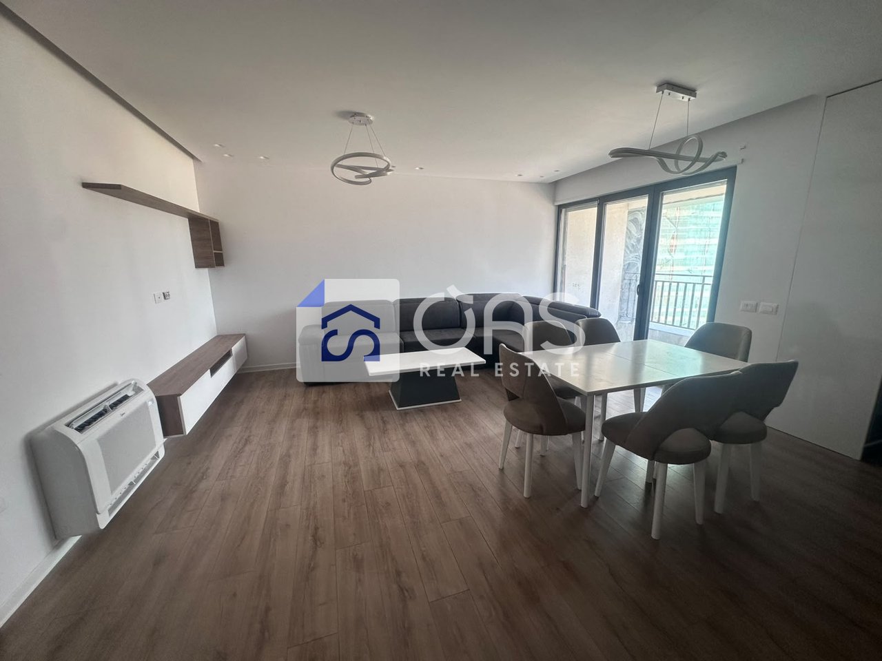 Jepet me qera Apartamenti 2+1+2 Bulevardi i ri