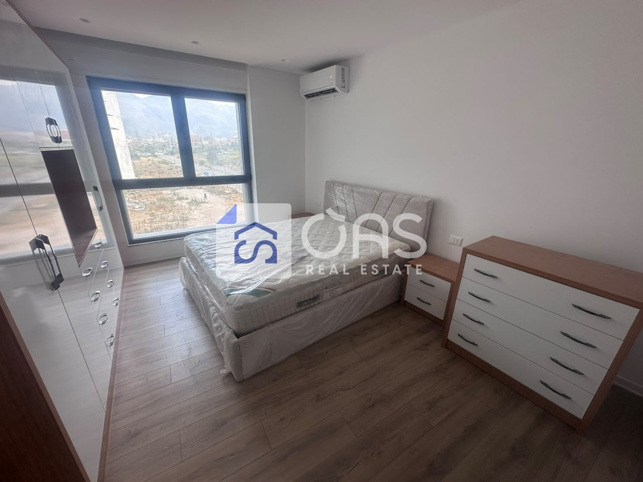 Jepet me qera Apartamenti 2+1+2 Bulevardi i ri