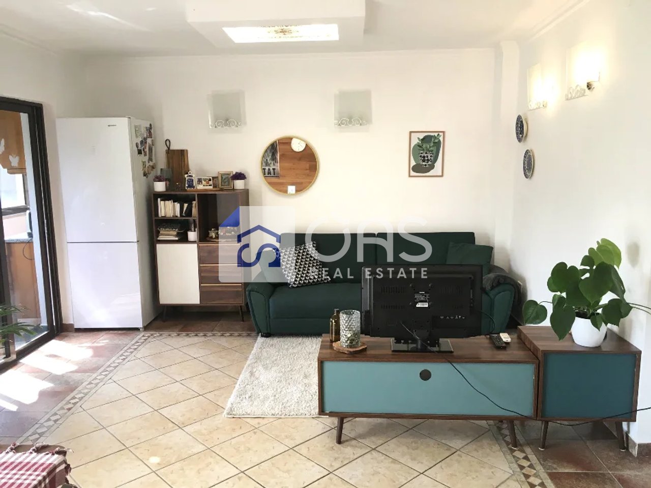 Jepet me qera Apartamenti 2+1 Rruga Durrsit,prane Qendres