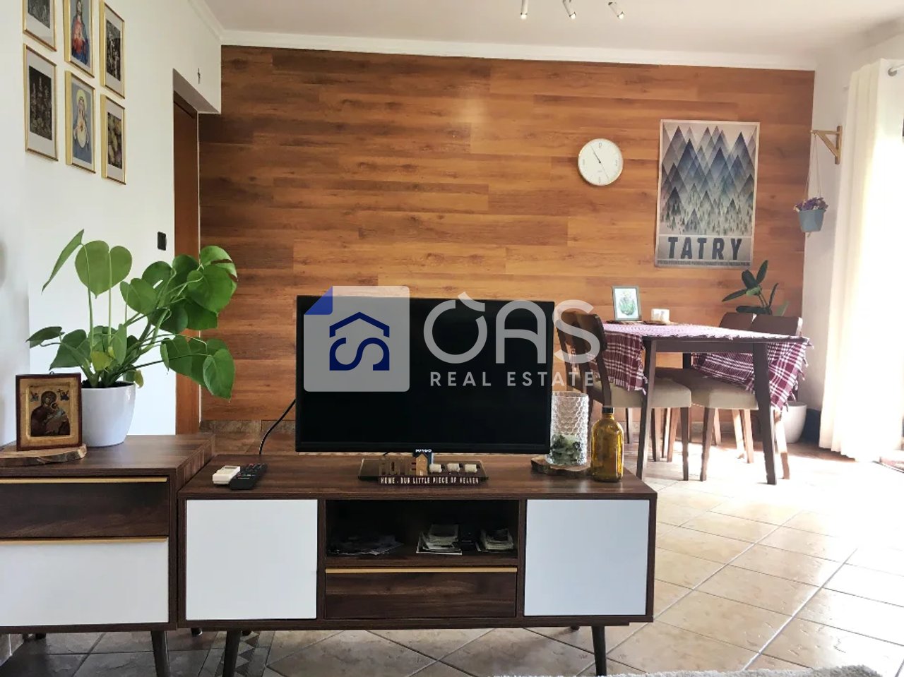 Jepet me qera Apartamenti 2+1 Rruga Durrsit,prane Qendres