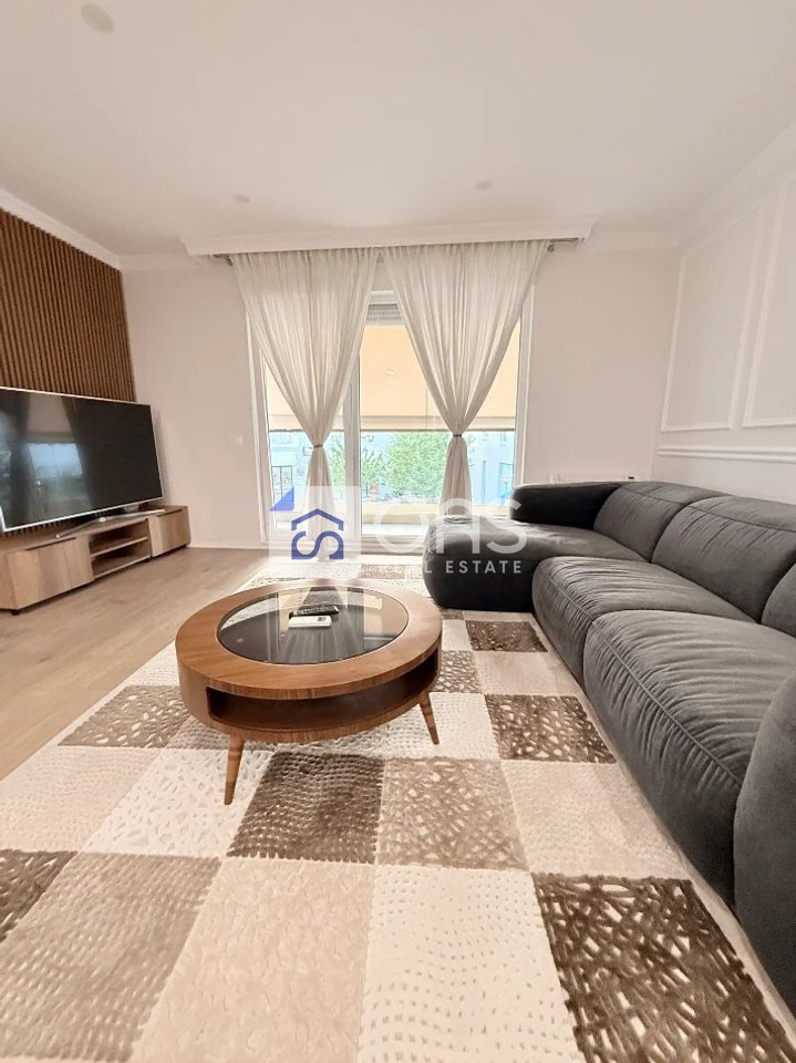For rent Apartment 2+1 21 Dhjetori