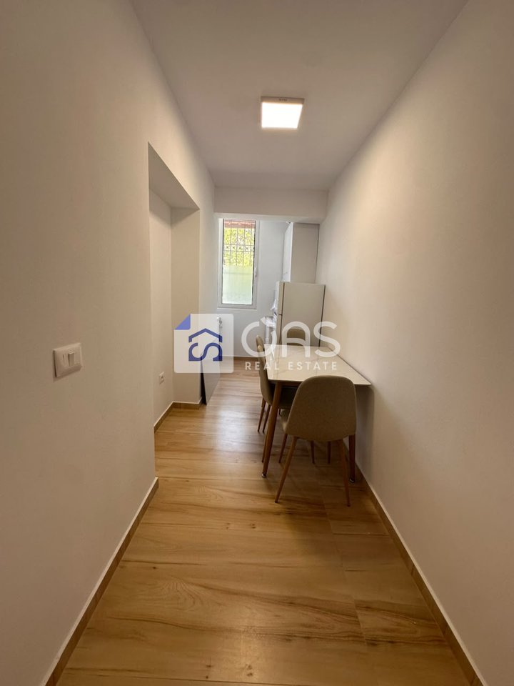 Jepet me qera Apartamenti 1+1  tregu elekrik