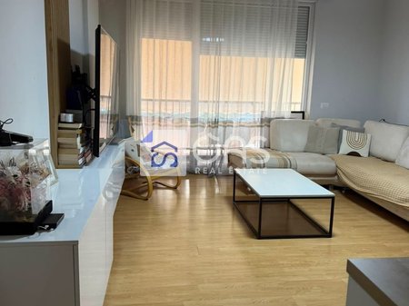 Appartamento 2+1 in affitto a 21 Dhjetori