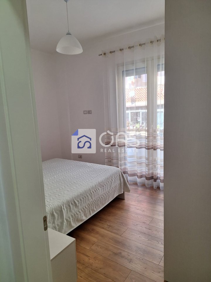 Jepet me qera apartament 2+1 te Rruga e Elbasanit