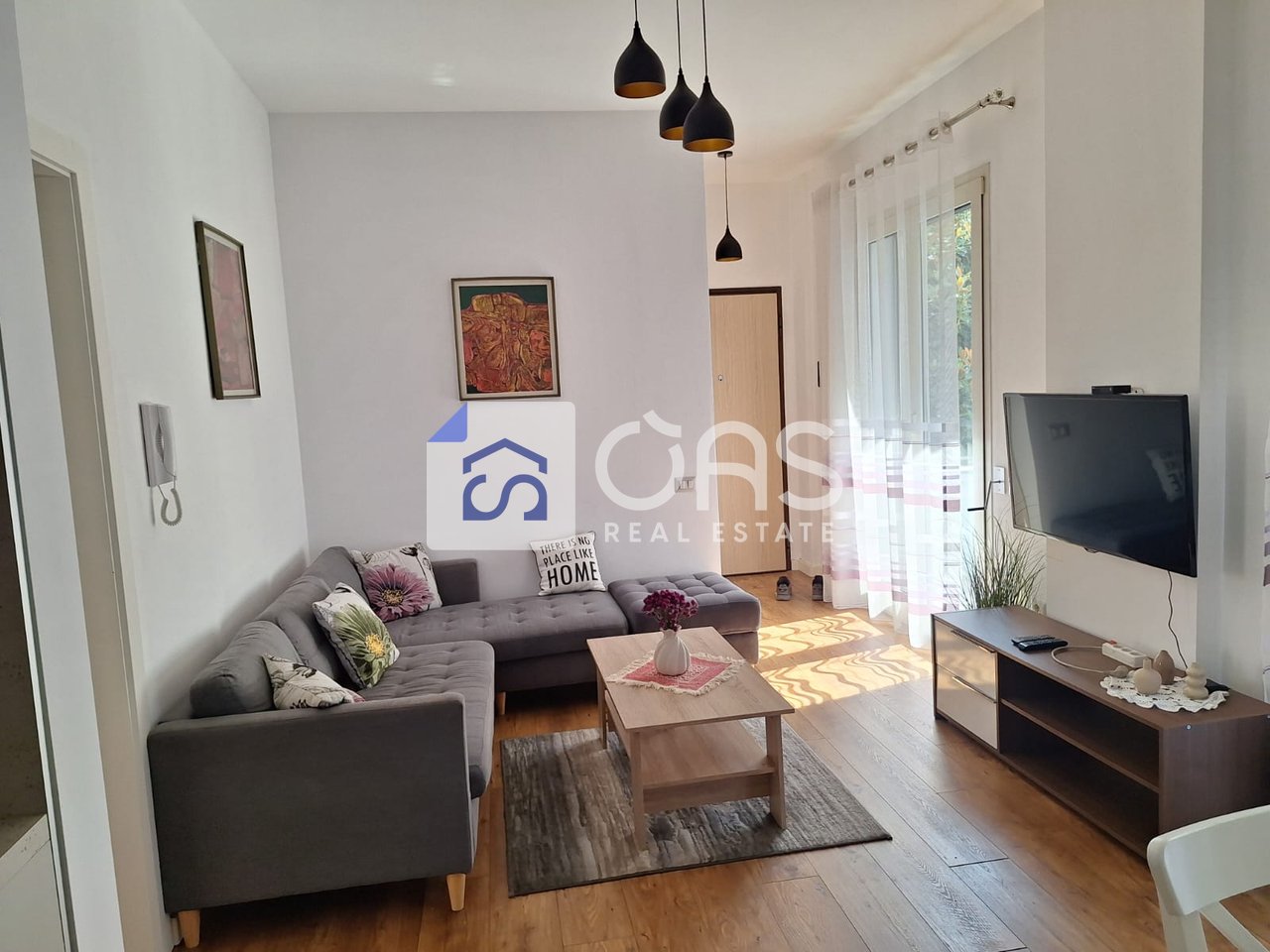 Jepet me qera apartament 2+1 te Rruga e Elbasanit