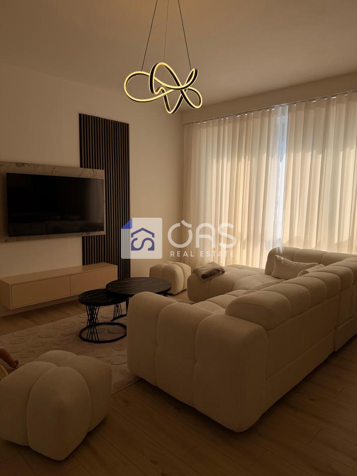 Jepet me qera apartament 1+1 tek Bulevardi i Ri.