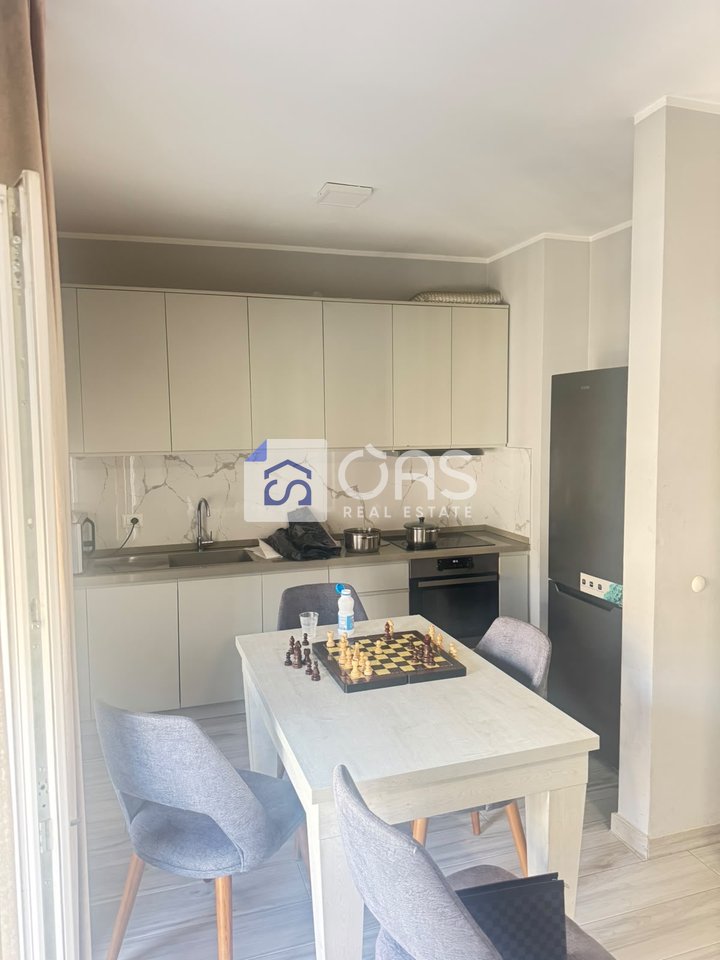 Affittasi appartamento 1+1   5 Maggio
