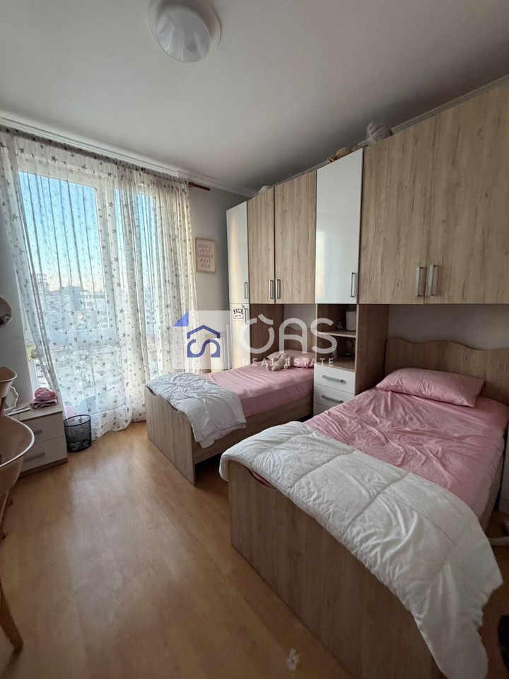 Jepet me qera apartament 2+1 te 21 Dhjetori