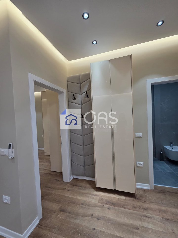 Jepet me qera apartament 1+1 ne 5 Maj.
