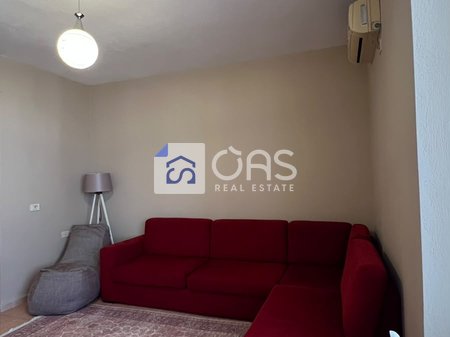 Jepet me qera apartament 1+1 Ne Qender