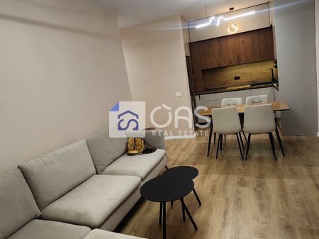 Jepet me qera apartament 2+1 te Univers City