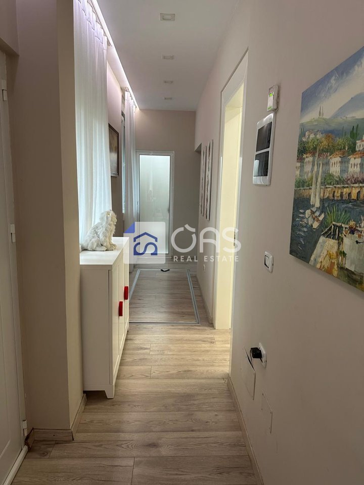 Jepet me qera Apartamenti 2+1+2 Komuna e Parisit