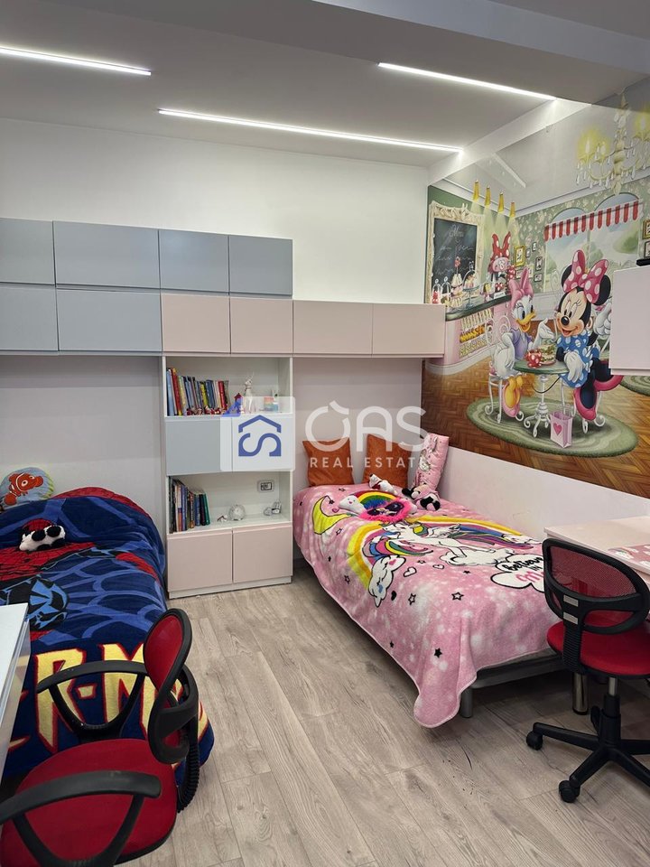 Jepet me qera Apartamenti 2+1+2 Komuna e Parisit