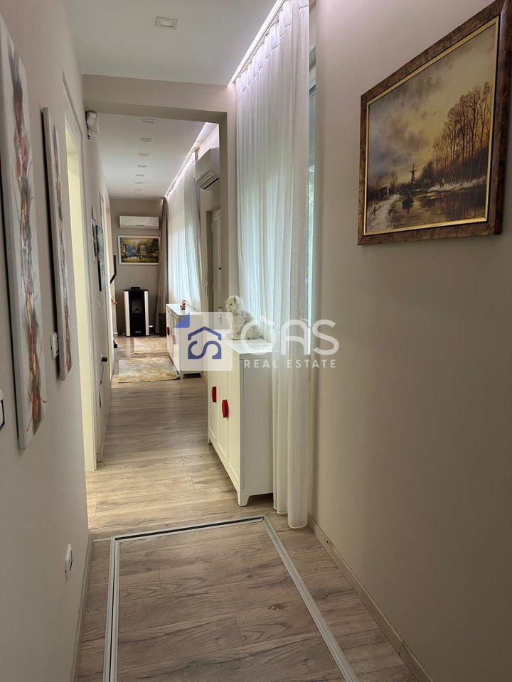 Jepet me qera Apartamenti 2+1+2 Komuna e Parisit