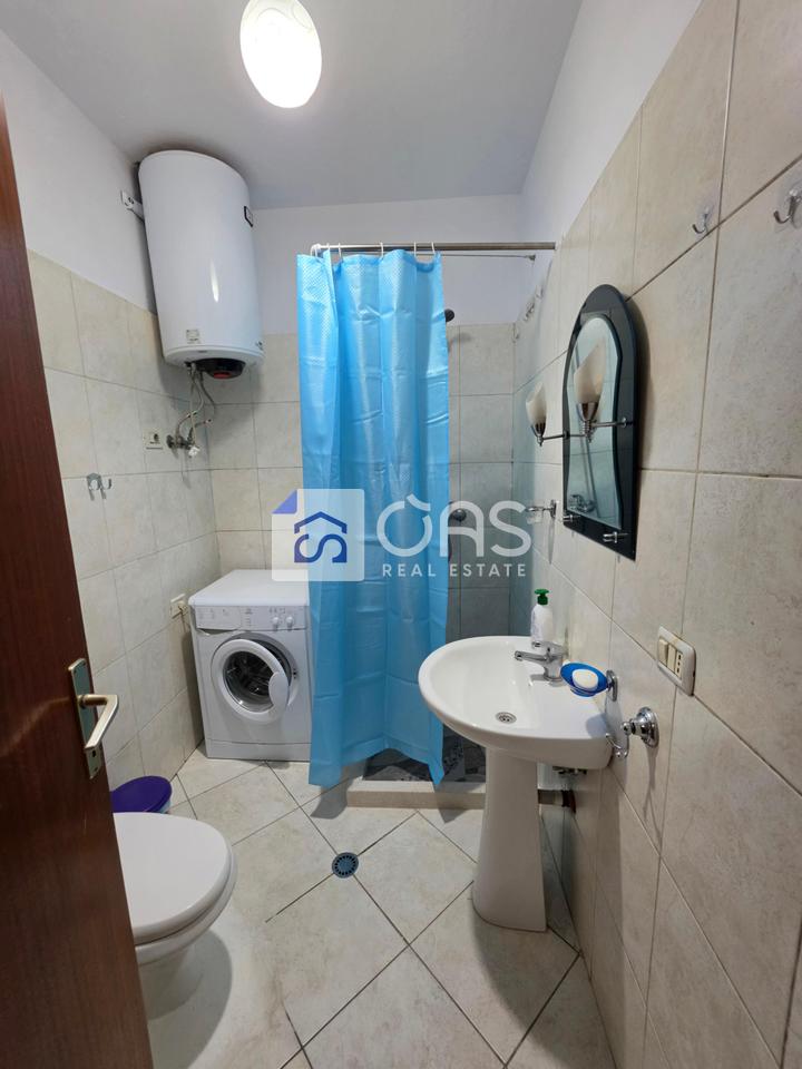 Jepet me qera apartament 1+1 te Bulevardi Zogu I