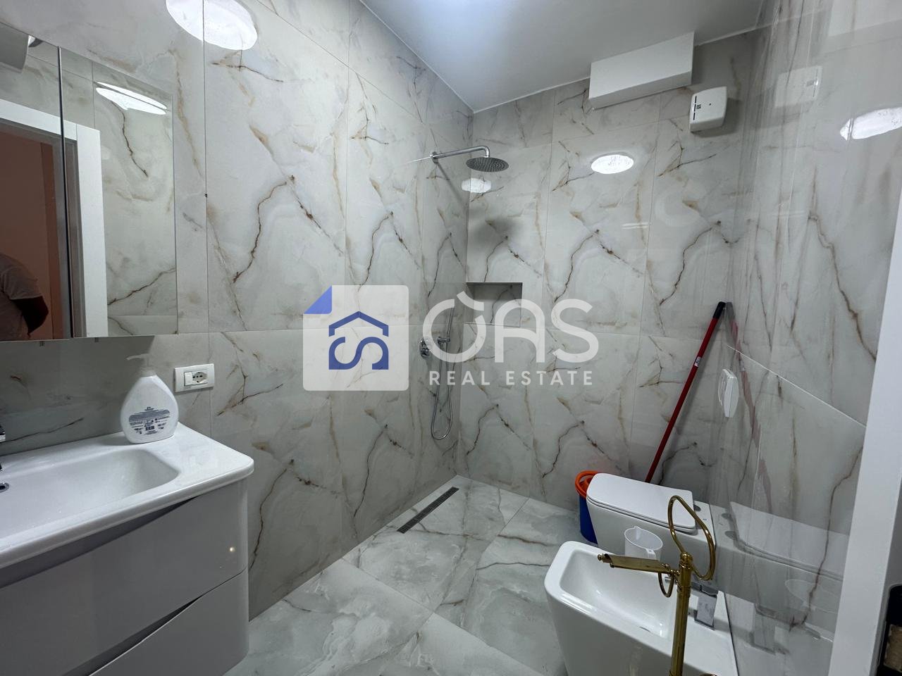 Appartamento 2+1+2 in affitto in Via Elbasan