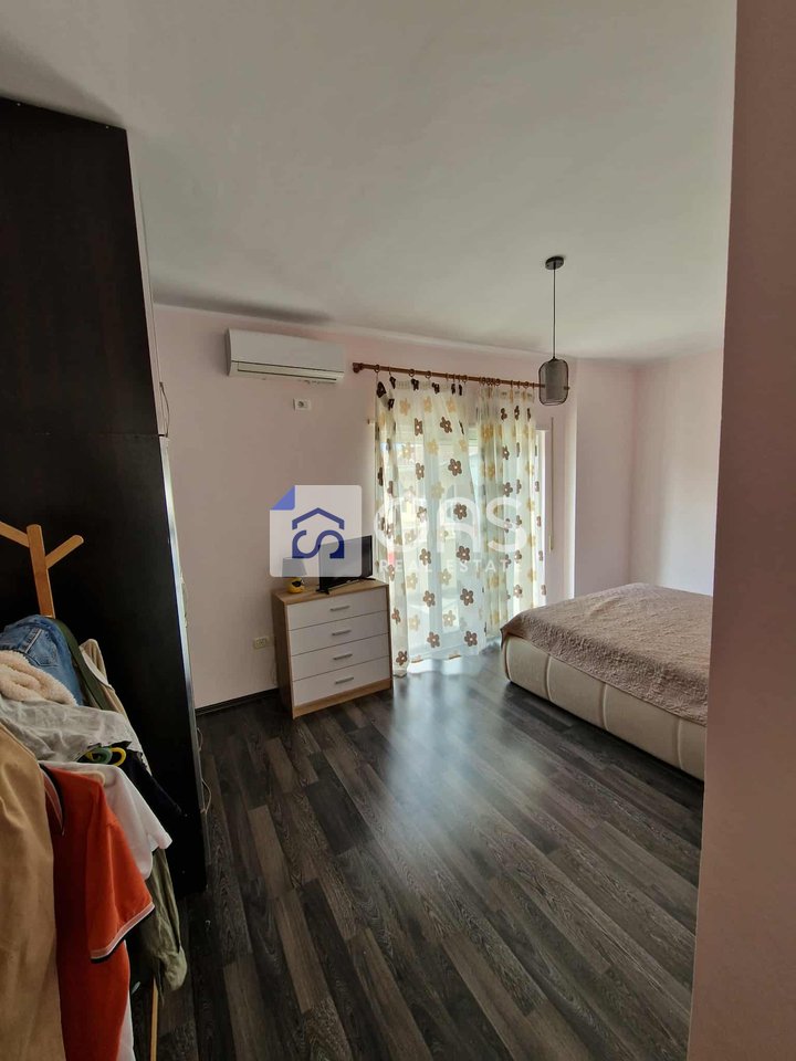 Jepet me qera apartament 2+1 ne Fresk