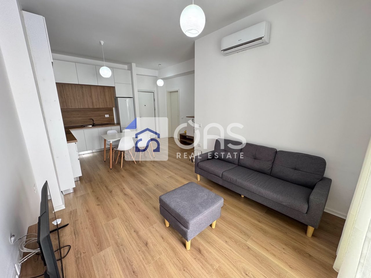 Jepet me qera apartament 1+1 ne Ali Dem