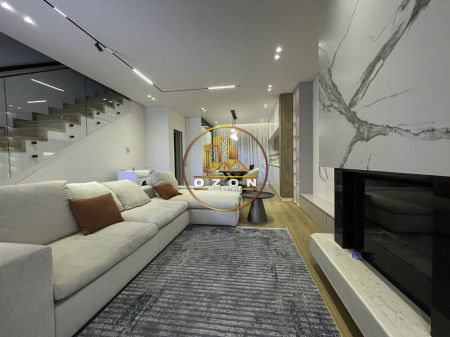 Villa moderna di 3 piani in affitto nella Residenza vicino al TEG!