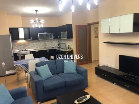 2+1 apartment for rent, Elbasan Street!