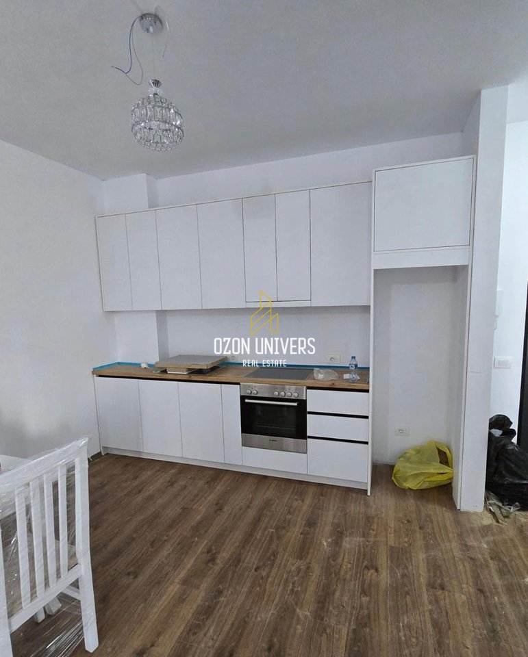 APARTAMENT ME QIRA – PASKUQAN, UNAZA E RE