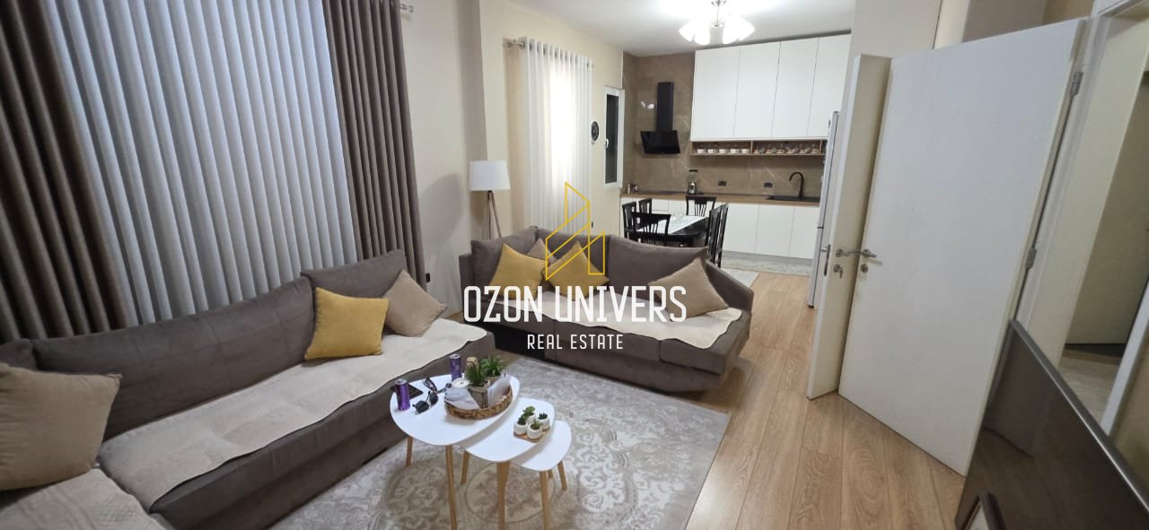 3-story villa for sale in Laprakë, near the Military Hospital!