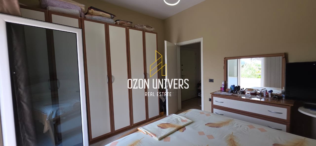 3-story villa for sale in Laprakë, near the Military Hospital!
