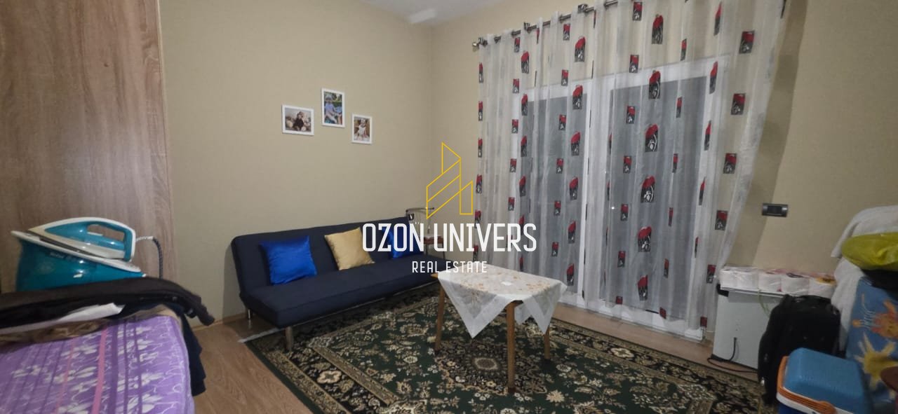 3-story villa for sale in Laprakë, near the Military Hospital!