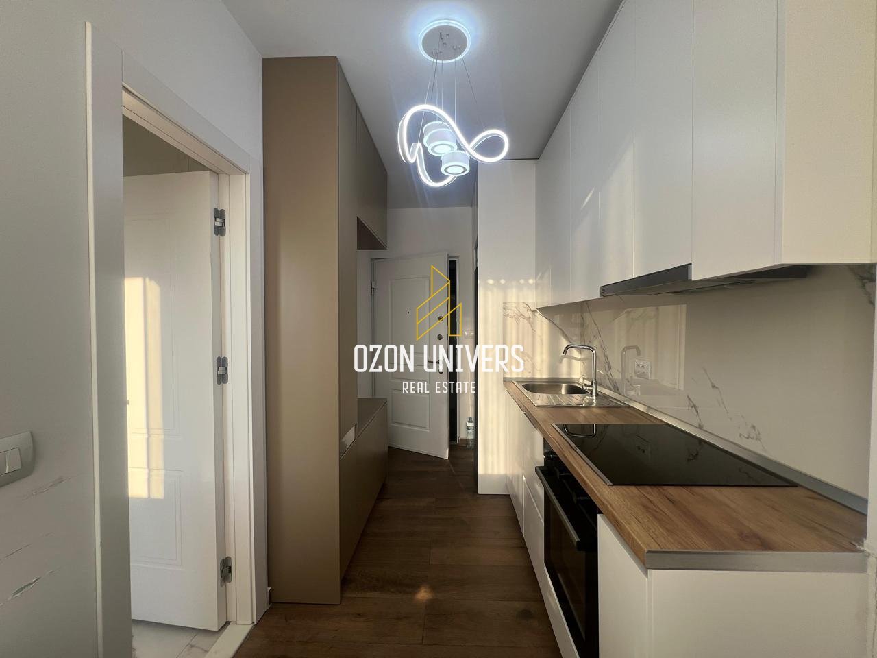 Studios for Rent at Willson Square!