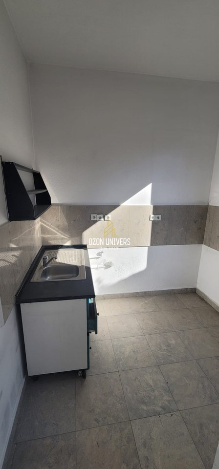 Villa for rent on Rruga e Dibrës, near the Selvisë intersection!