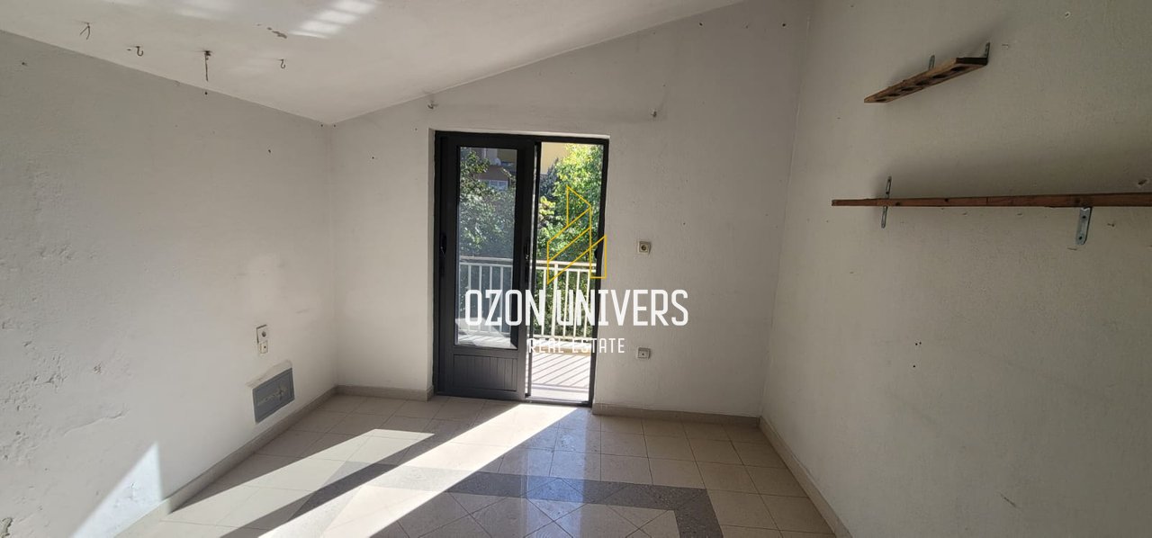 Villa for rent on Rruga e Dibrës, near the Selvisë intersection!