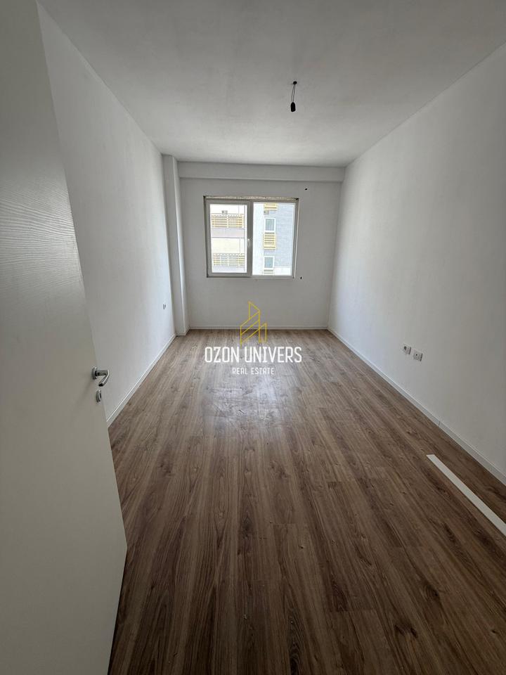 Vendesi Appartamento 1+1 + Angolo cottura + Balcone / Laprakë