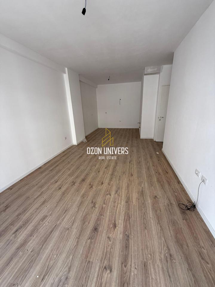 Vendesi Appartamento 1+1 + Angolo cottura + Balcone / Laprakë
