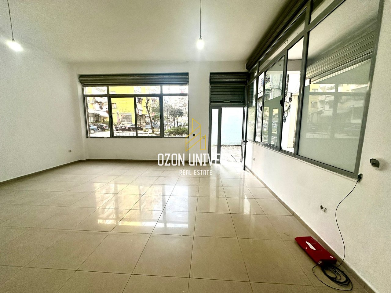 Business Space for Sale 50 m² – Yzberisht!