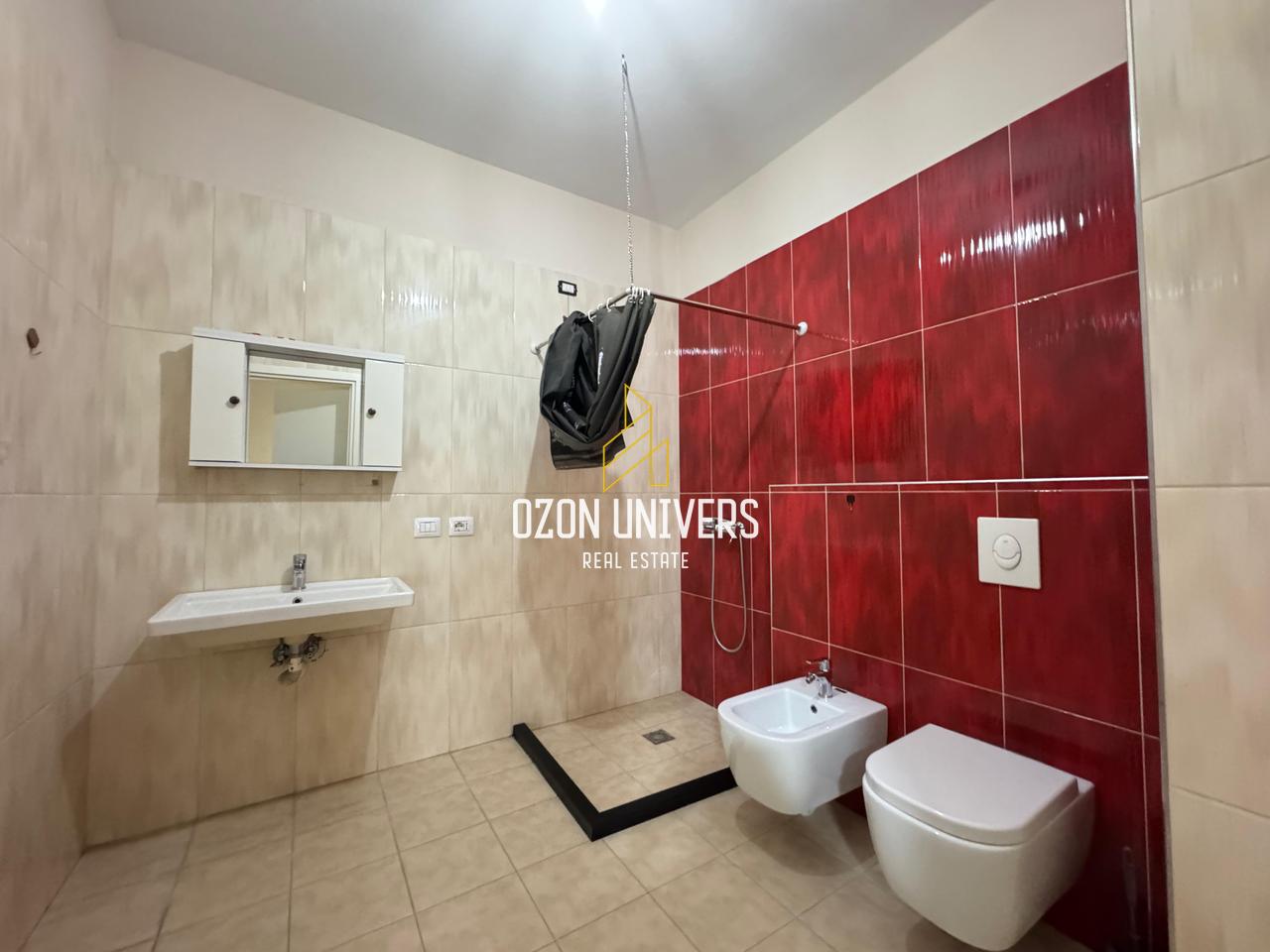 Apartament modern 2+1+2 për qira tek Ring Center, Zogu i Zi!