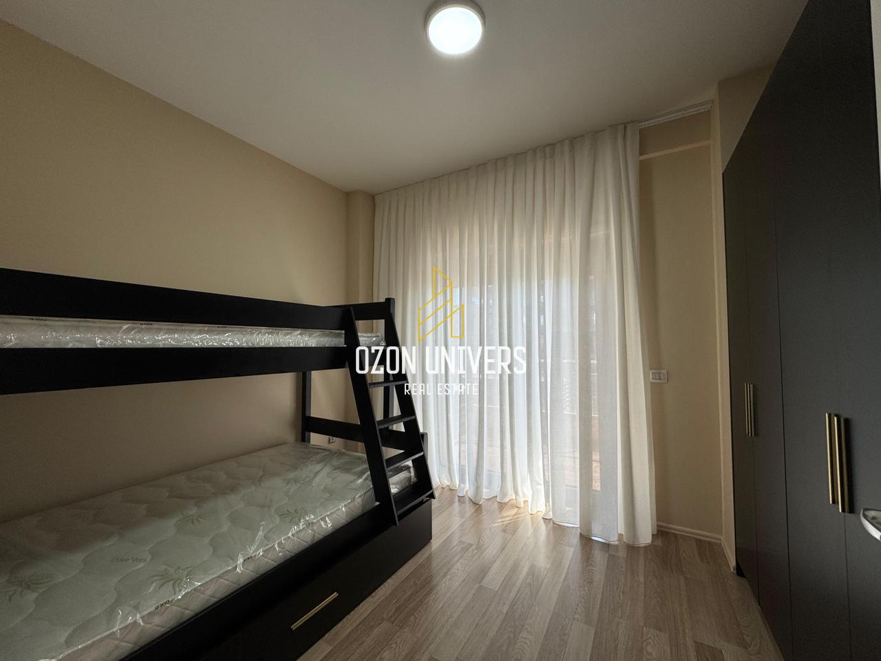 Apartament modern 2+1+2 për qira tek Ring Center, Zogu i Zi!